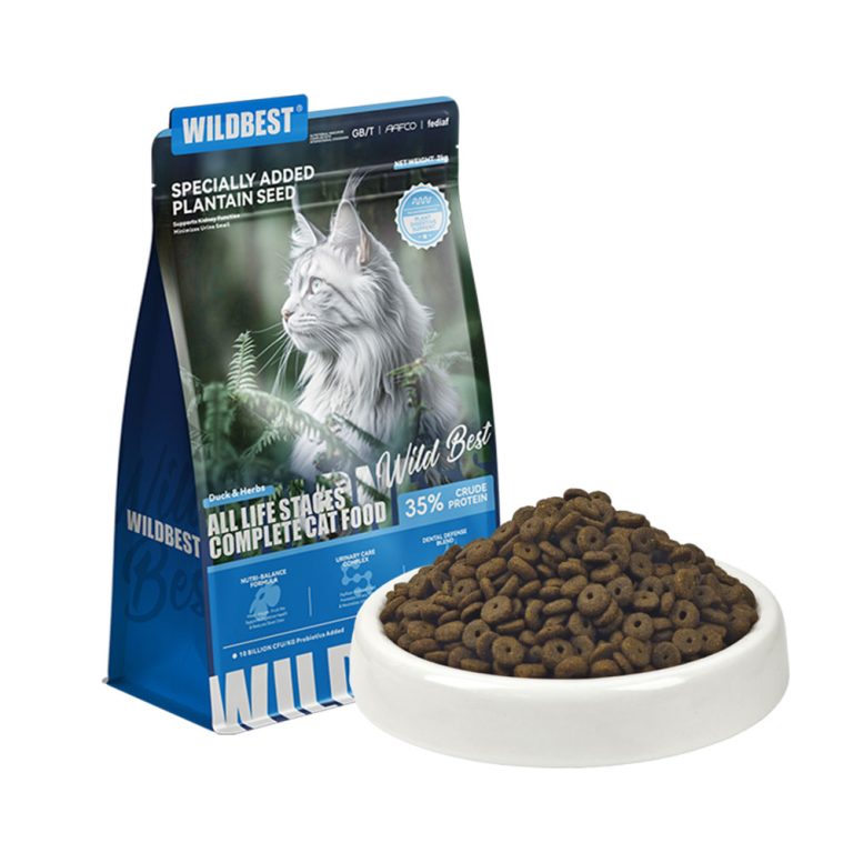 Wildbest duck and chicken cat food bag with kibble