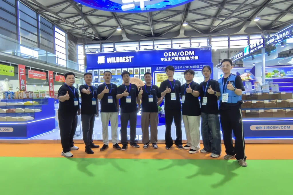 hengsheng pet food apet shanghai 2026 team photo